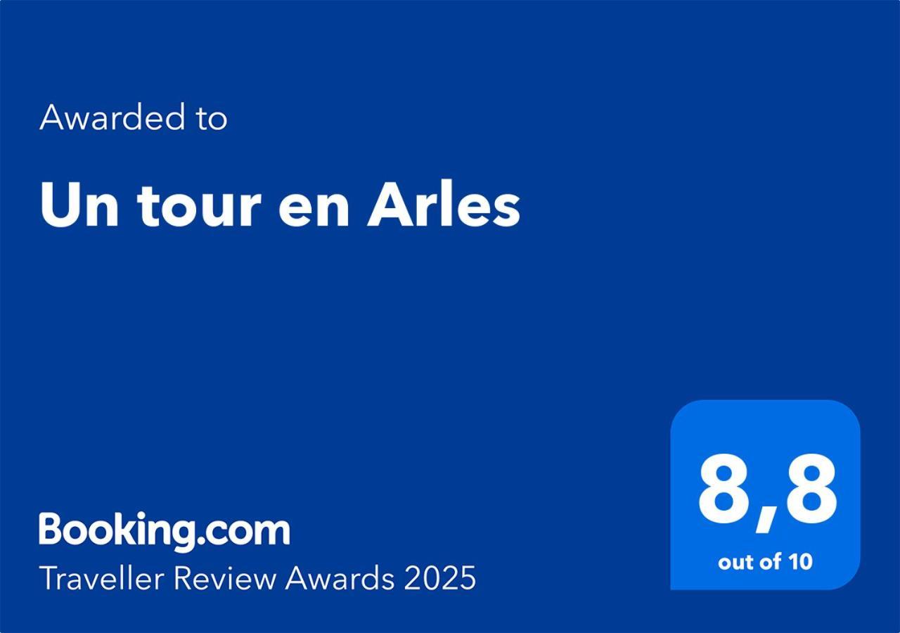 Un Tour En Arles Apartment Bagian luar foto