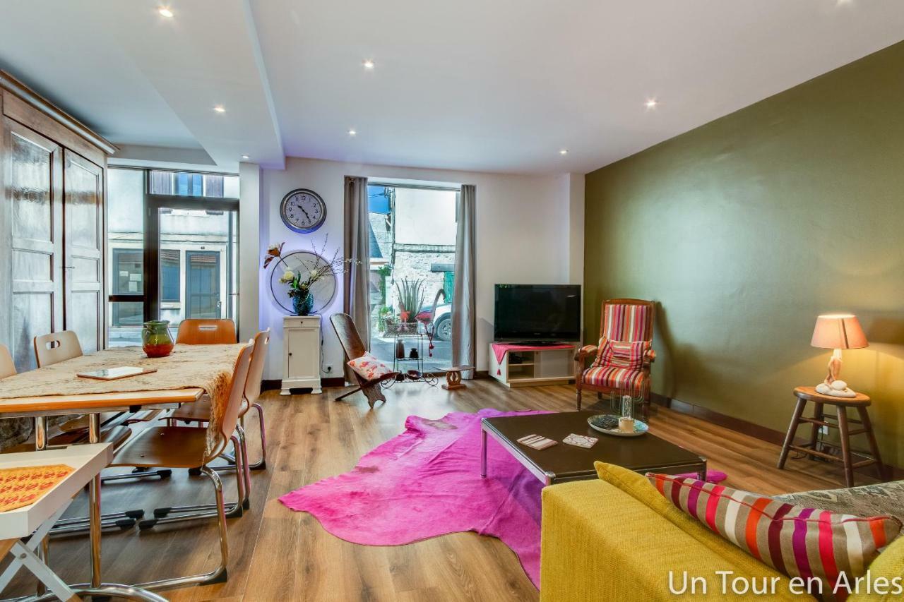 Un Tour En Arles Apartment Bagian luar foto