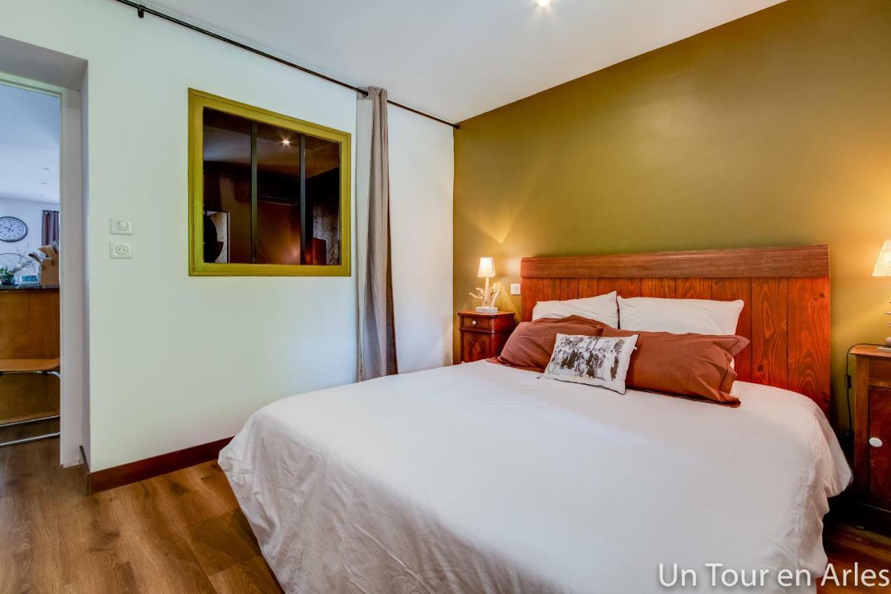 Un Tour En Arles Apartment Bagian luar foto